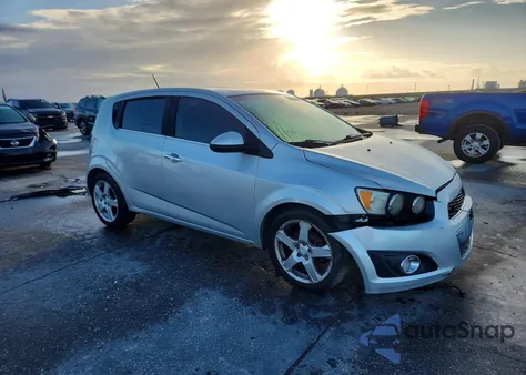 2016 Chevrolet Sonic Ltz из США, поврежденный, VIN 1G1JE6SBXG4160986